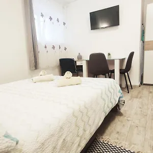 Apartment Close To Sandy, Split